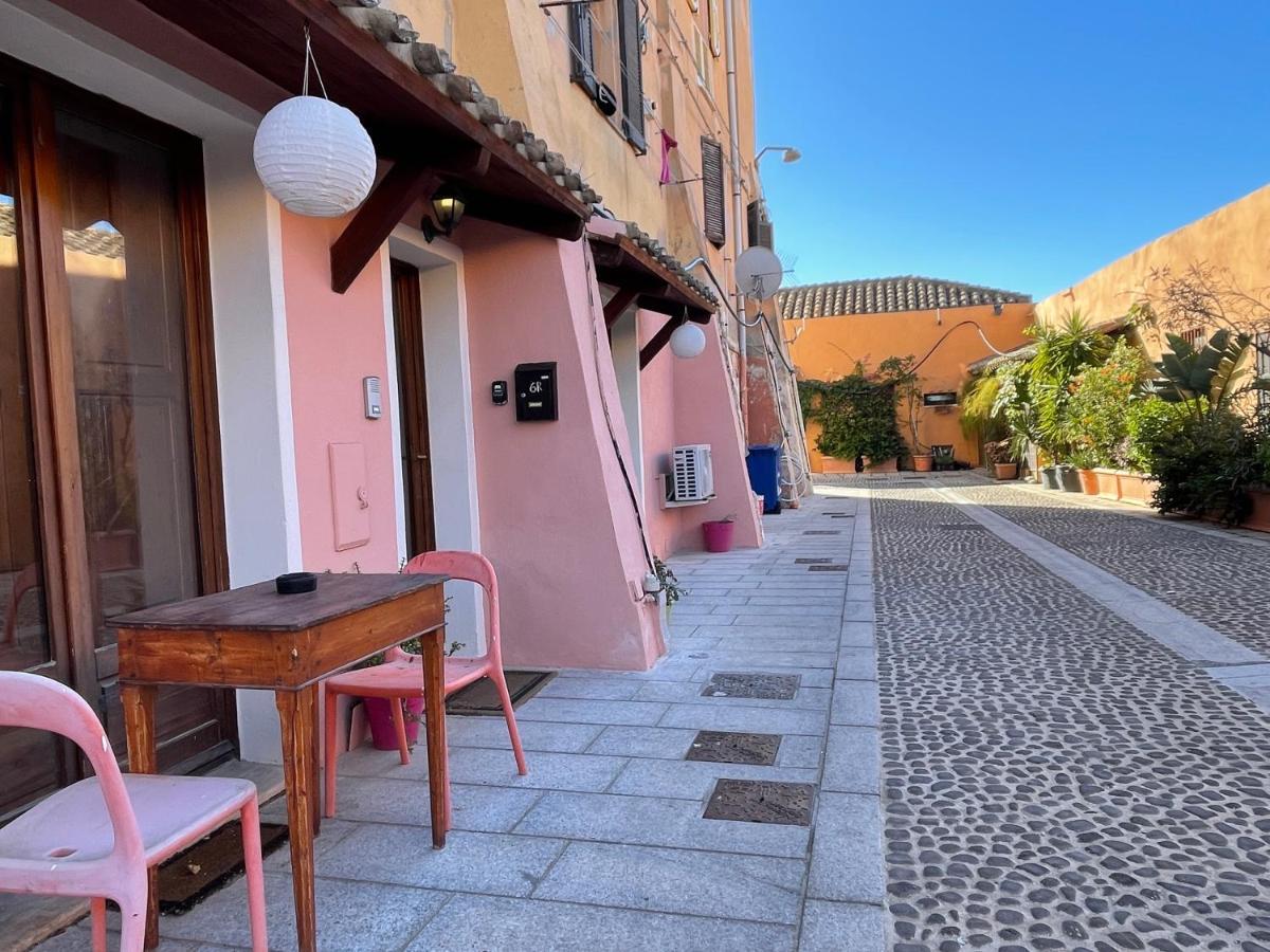 The Heart Of Cagliari, Cozy 2 Bedroom Apartment Exterior foto